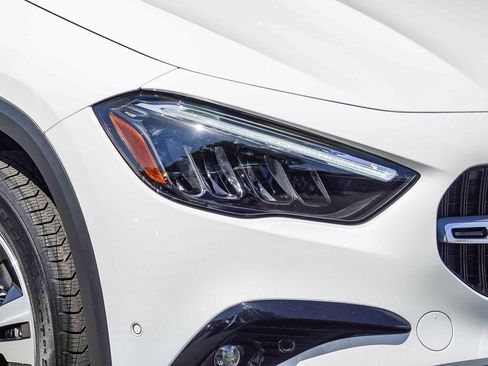 Used 2025 Mercedes-Benz GLA 250 GLA 250 image 9