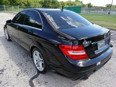 Used 2014 Mercedes-Benz C 250 Sedan image 5