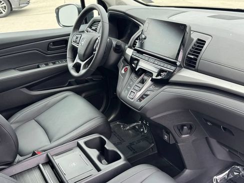 Certified 2026 Honda Odyssey EX-L image 10