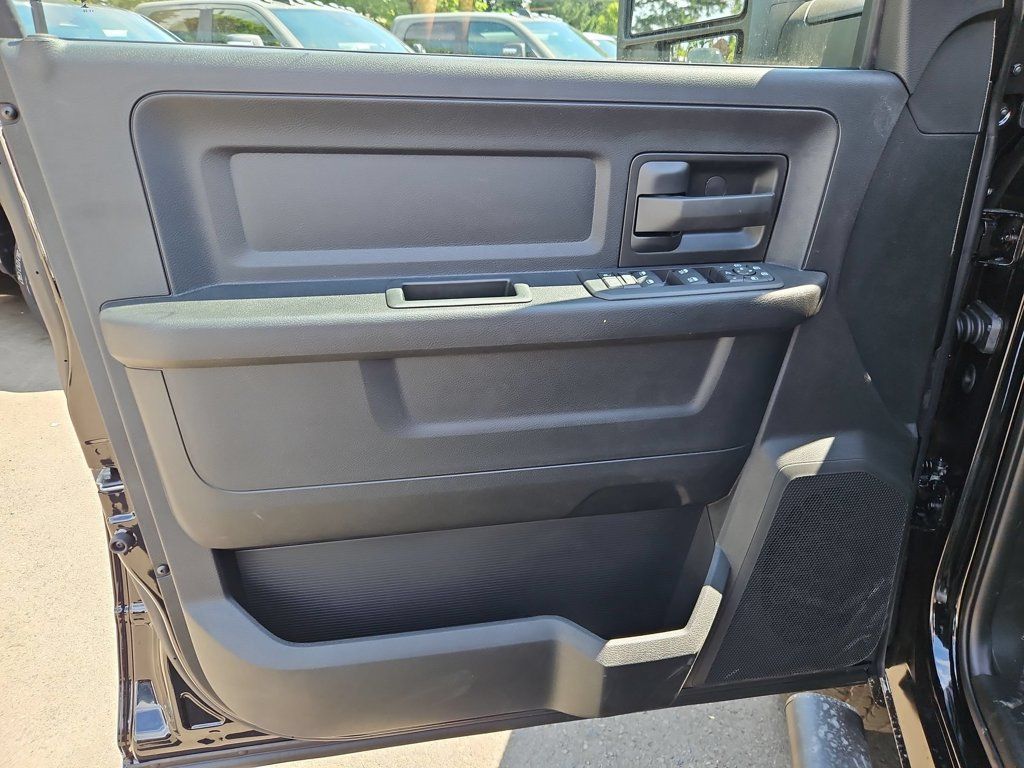 New 2026 RAM 2500 Tradesman AWD/4WD image 11