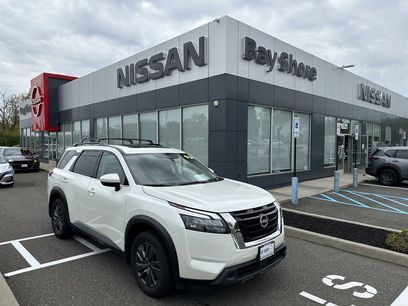 Certified 2024 Nissan Pathfinder SV w/ SV Premium Package