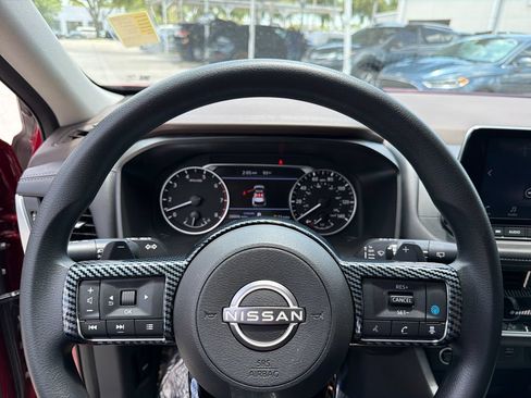 Certified 2023 Nissan Rogue SV FWD image 21