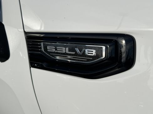 Used 2025 GMC Sierra 1500 Pro w/ Graphite Edition image 9