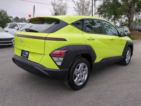 Certified 2024 Hyundai Kona SE image 5