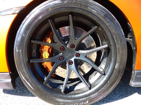 Used 2010 Nissan GT-R Premium image 16