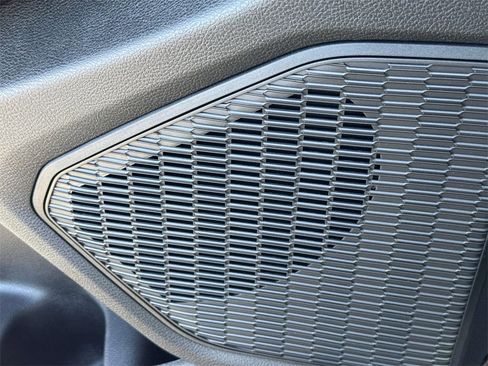 New 2024 Jeep Grand Cherokee Altitude image 37