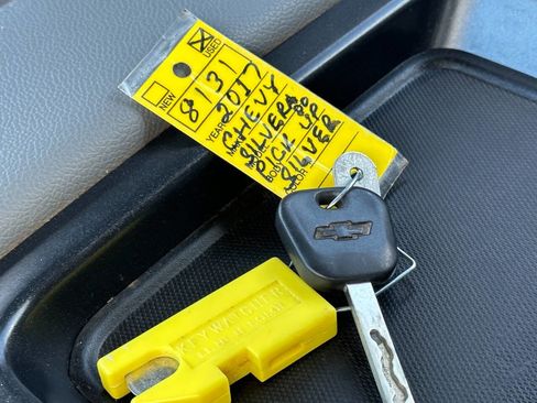 Used 2017 Chevrolet Silverado 1500 W/T w/ Trailering Package image 33