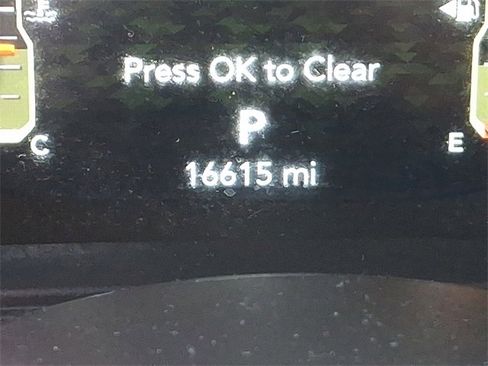 Used 2024 Jeep Gladiator Sport image 20