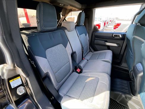 Used 2022 Ford Bronco Outer Banks image 19