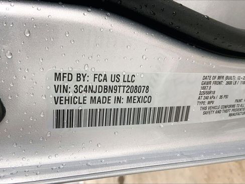 New 2026 Jeep Compass Latitude image 12