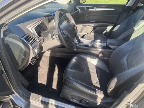 Used 2013 Ford Fusion Titanium image 8