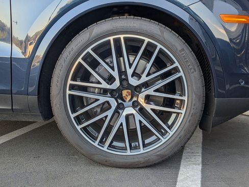 Certified 2026 Porsche Cayenne image 13