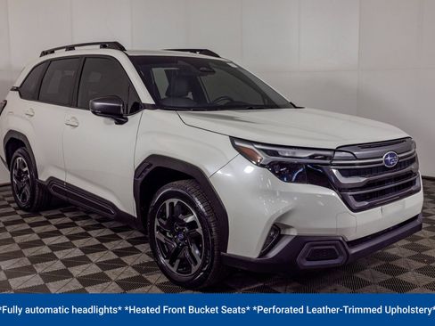 Used 2025 Subaru Forester Limited AWD/4WD image 14