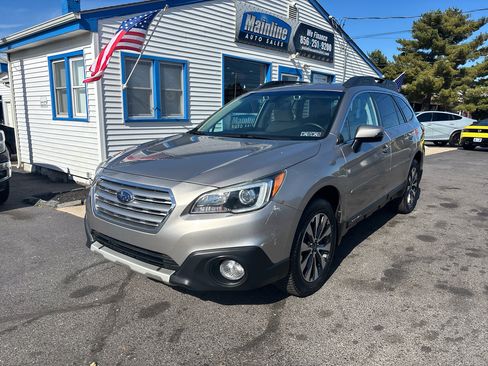 Used 2017 Subaru Outback 2.5i Limited image 11