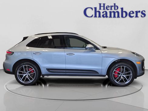 Used 2022 Porsche Macan S image 11