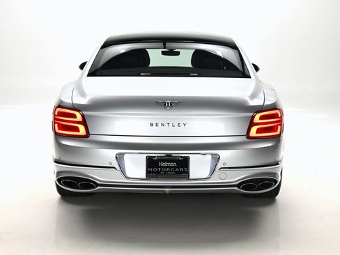 Used 2021 Bentley Flying Spur V8 image 5