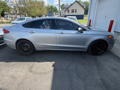 Used 2020 Ford Fusion Titanium FWD image 2