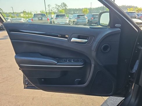 Used 2023 Chrysler 300 S RWD image 32