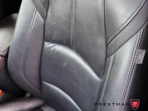 Used 2018 MAZDA MAZDA3 Touring FWD image 17