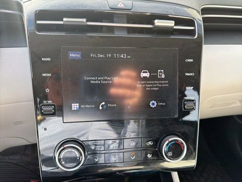 Certified 2024 Hyundai Tucson SE image 7