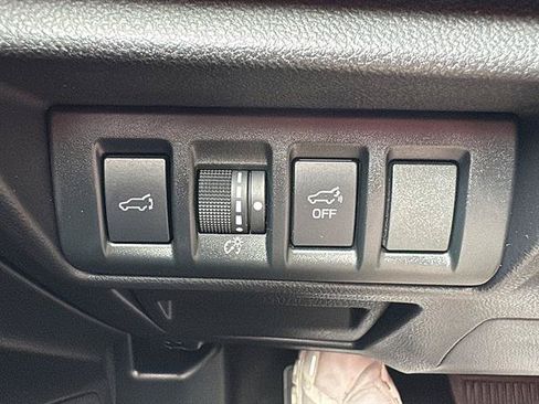 Used 2020 Subaru Outback Premium AWD/4WD image 21