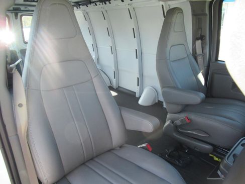 New 2026 Chevrolet Express 2500 w/ Driver Convenience Package image 9