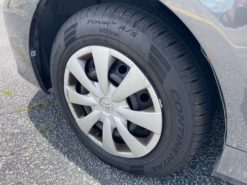 Used 2013 Toyota Corolla L FWD image 9