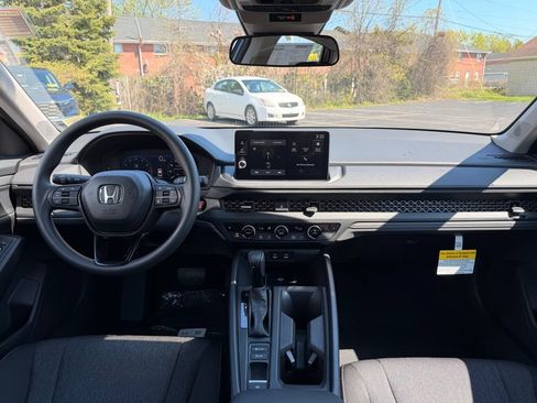 Used 2026 Honda Accord SE image 4