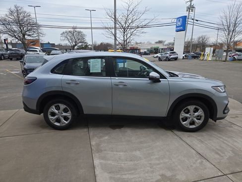 Certified 2023 Honda HR-V LX image 2