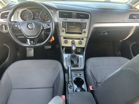 Used 2016 Volkswagen Golf S FWD image 12