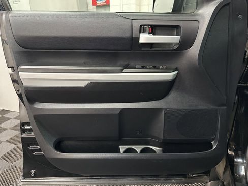 Used 2021 Toyota Tundra SR5 AWD/4WD image 17