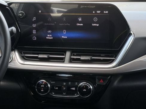 Certified 2025 Chevrolet Trax ACTIV FWD image 18