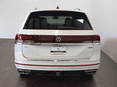 Used 2024 Volkswagen Atlas SEL Premium R-Line AWD/4WD image 5