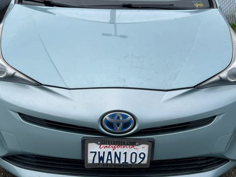 Used 2016 Toyota Prius Three Touring image 9