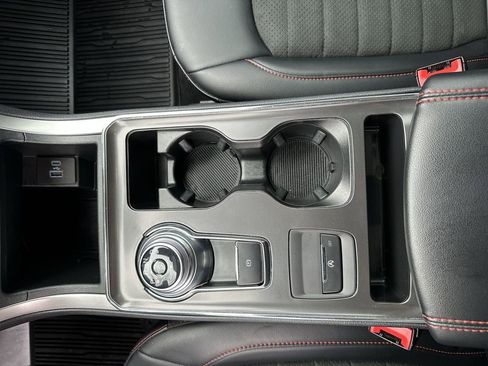 Certified 2024 Ford Edge ST-Line AWD/4WD image 21