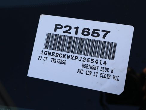 Used 2023 Chevrolet Traverse LT FWD image 45