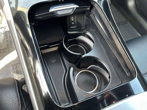 Used 2024 Mercedes-Benz GLC 300 GLC 300 image 33