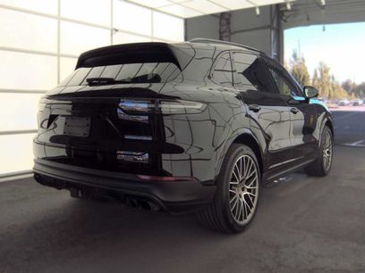 Used 2023 Porsche Cayenne Platinum Edition w/ Premium Package Plus