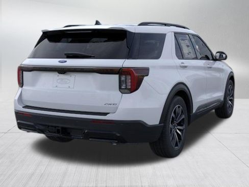 New 2026 Ford Explorer ST-Line image 8