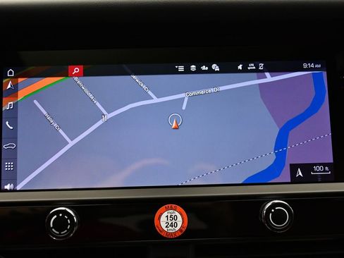 Used 2025 Porsche Macan Turbo image 30