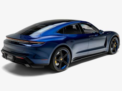 Used 2024 Porsche Taycan Turbo S AWD/4WD image 11