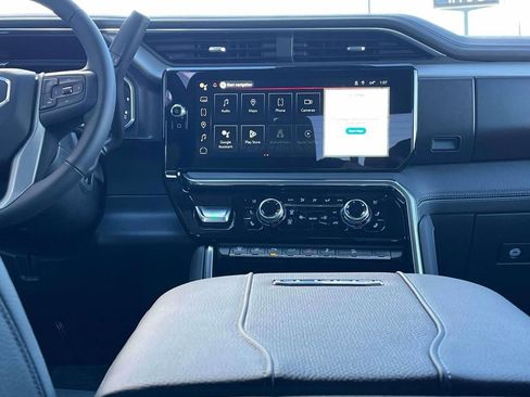 New 2026 GMC Sierra 2500 Denali w/ Denali Reserve Package AWD/4WD image 13