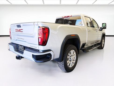 Used 2023 GMC Sierra 3500 Denali w/ Denali Ultimate Package image 4