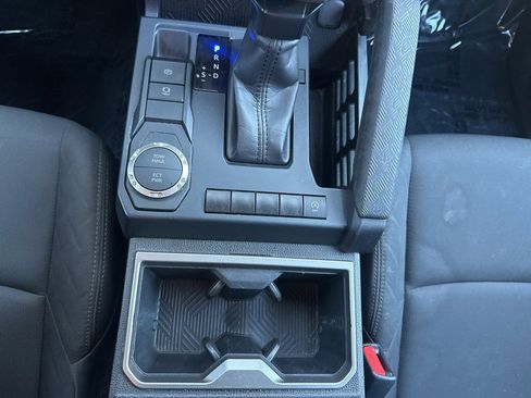 Used 2024 Toyota Tacoma SR5 image 43