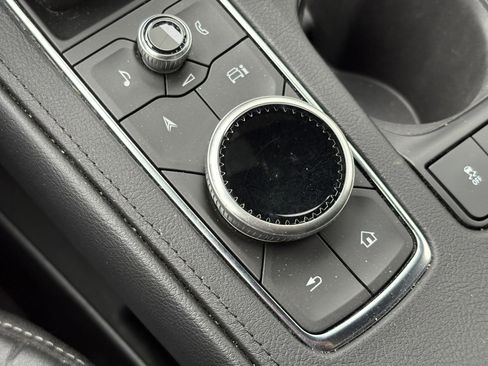 Used 2024 Cadillac XT4 Premium Luxury image 26