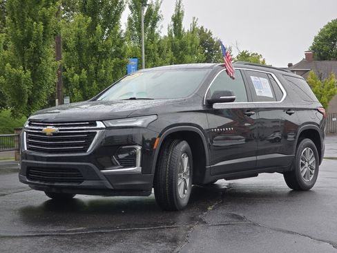 Used 2023 Chevrolet Traverse LT FWD image 22