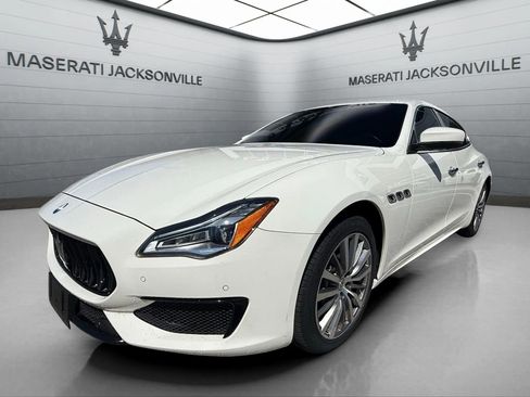 Used 2022 Maserati Quattroporte Modena Q4 image 9