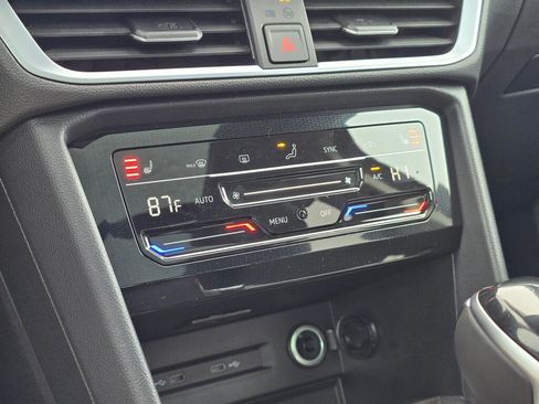 New 2026 Volkswagen Taos SE AWD/4WD image 29