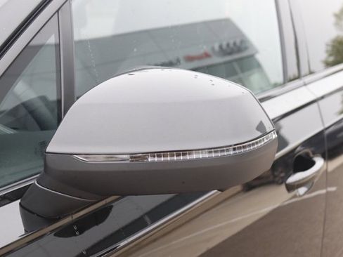 Used 2025 Audi Q7 2.0T Premium Plus w/ Premium Plus Package image 13