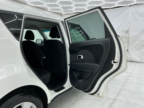 Used 2019 Kia Soul FWD image 23